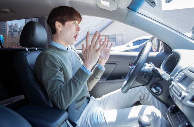 교통사고나 <br>외부 충격에 의한 경우