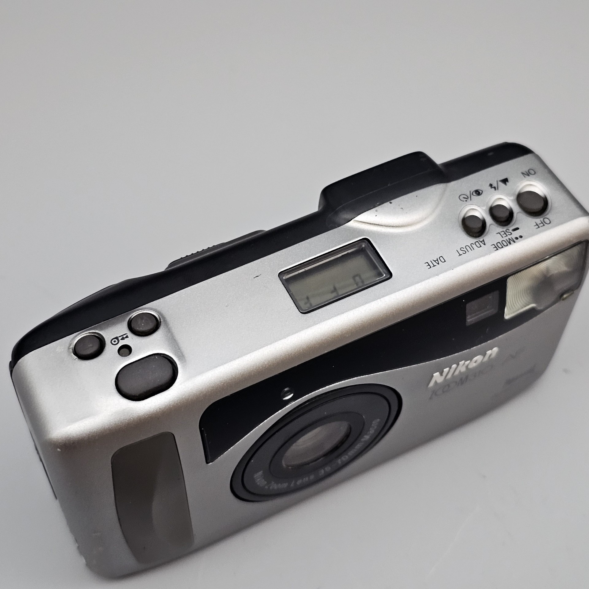  310 AF Nikon Zoom 310 AF 
