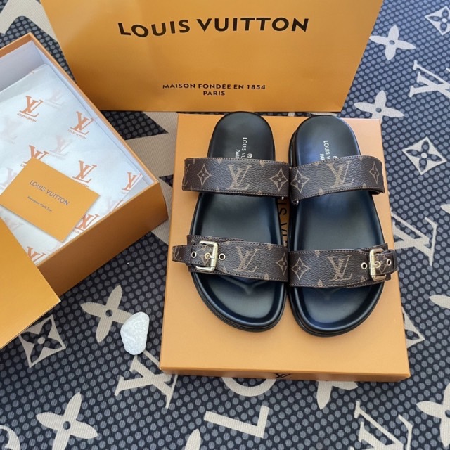 Louis Vuitton Sandals (1AB0T8)