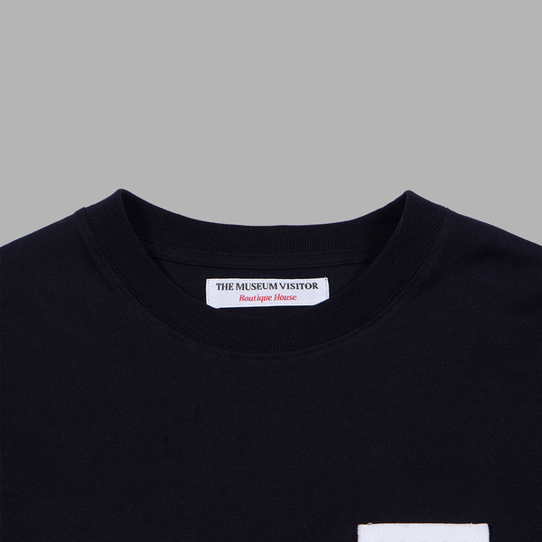 【THE MUSEUM VISITOR】CUBIC LOGO STITCHED T-SHIRTS (BLACK) CUBIC LOGO STITCHED T-SHIRTS (BLACK) : THE MUSEUM VISITOR