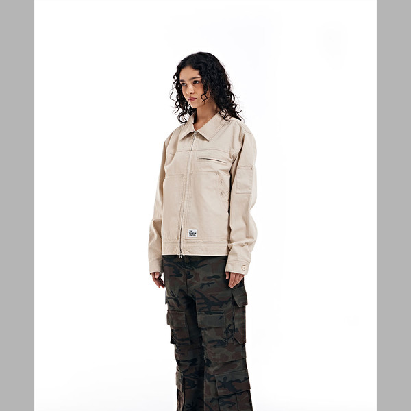 STUD BACK LOGO CARPENTER JACKET (BEIGE) : THE MUSEUM VISITOR