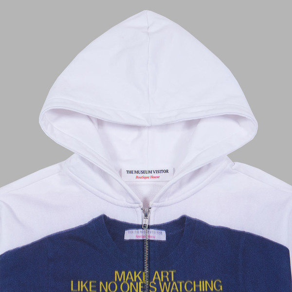 LETTERING T-SHIRTS PRINTED ZIP UP HOODY (WHITE) : THE MUSEUM