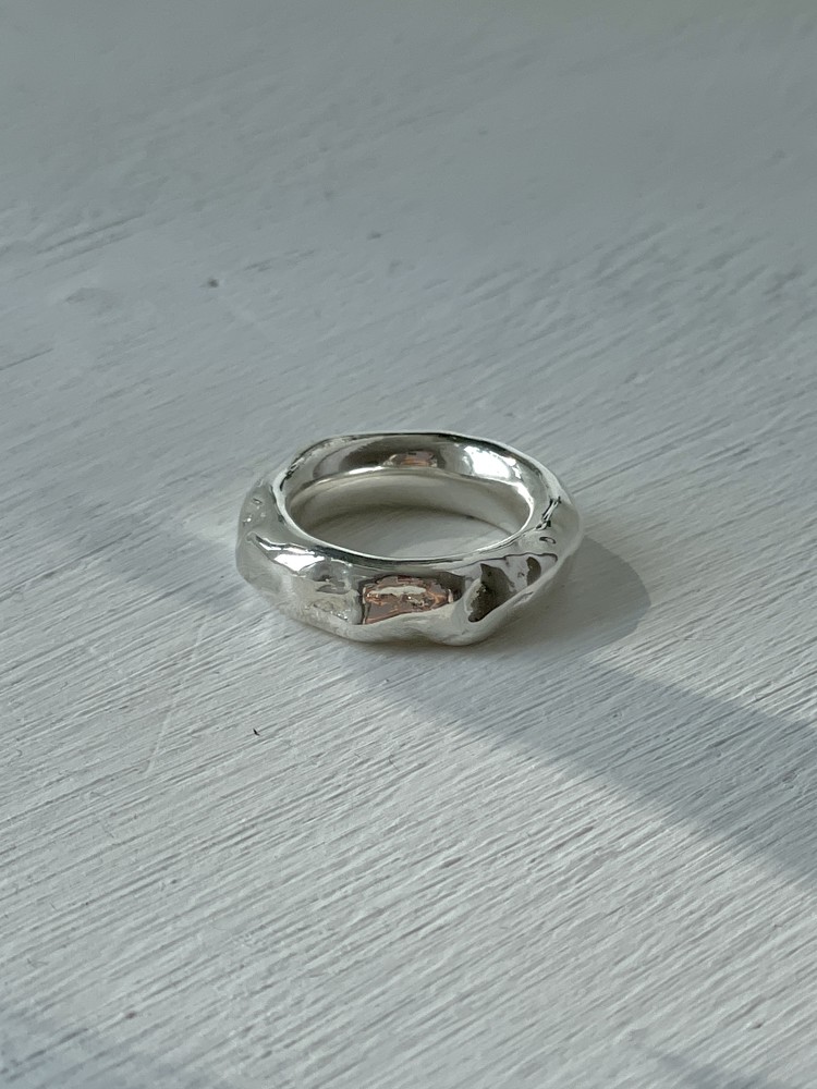 bold rough ring : 더보링(THE BORING)