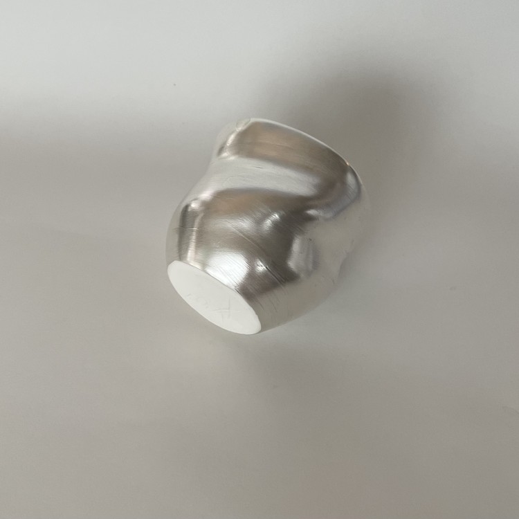 Curve Tea cup (white+ silver) : Quartz