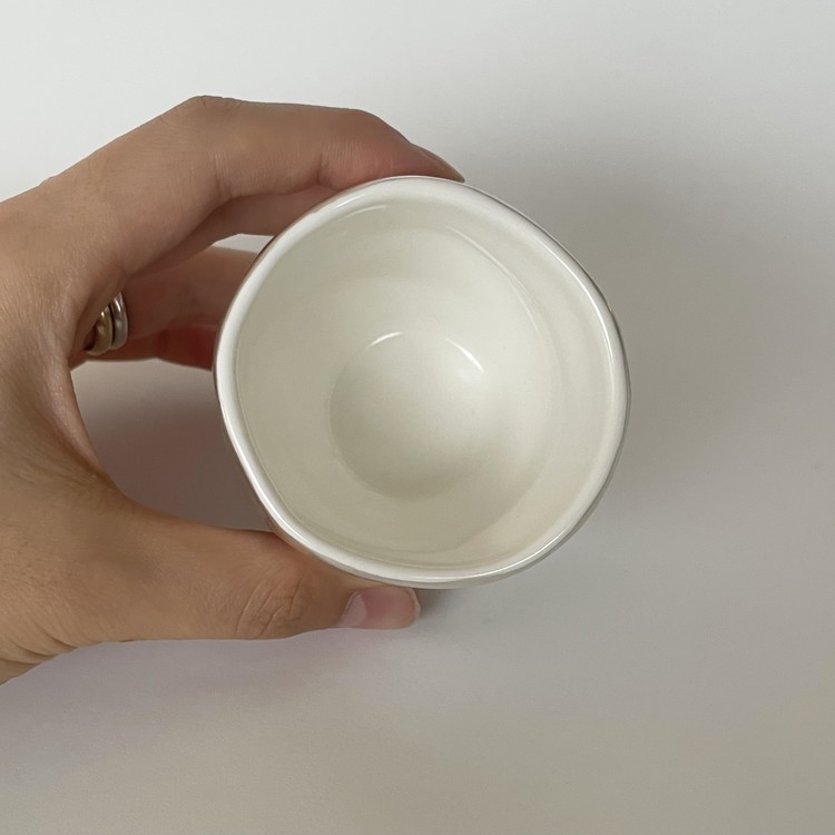 Curve Tea cup (white+ silver) : Quartz