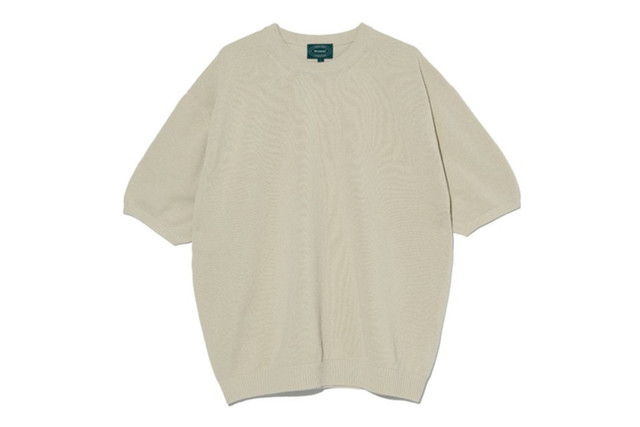 Half Sleeve Knit (Light Beige)  </br>Price - 69,000