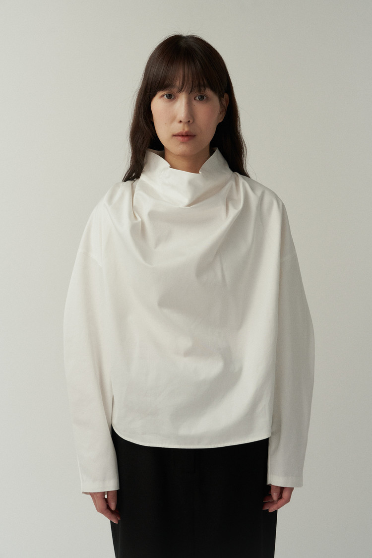 Hader High-Neck Shirt [Ivory] : 무아르무스 MUARMUS