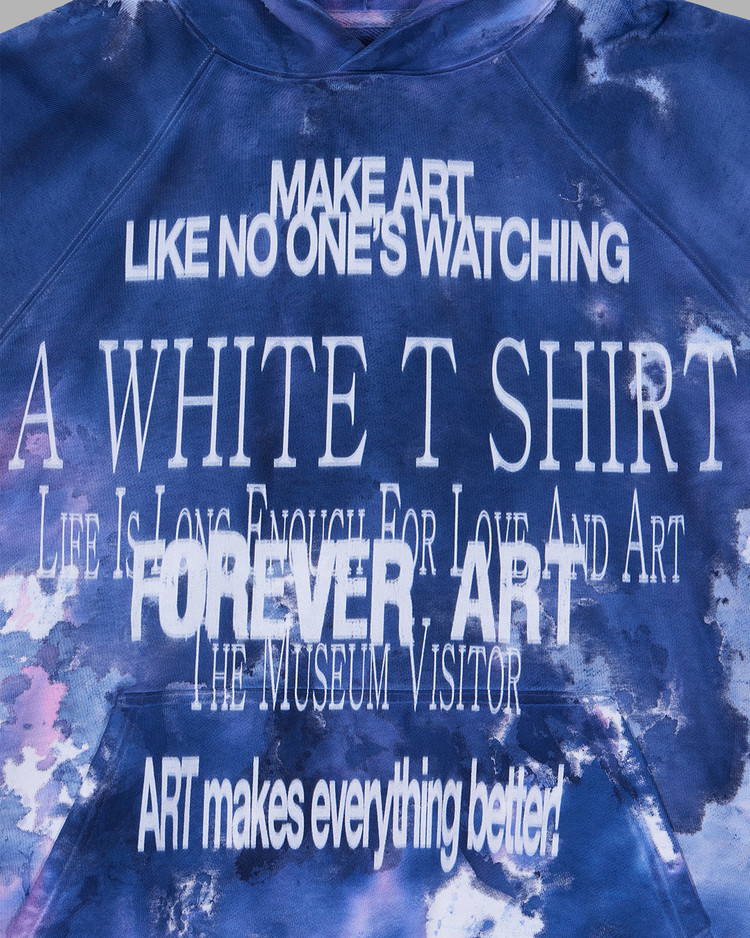 パーカー・フーディ THE MUSEUM VISITOR LETTERING PRINTED TIE DYEING HOODY NAVY 1 LETTERING PRINTED TIE DYEING HOODY (NAVY) : THE MUSEUM VISITOR