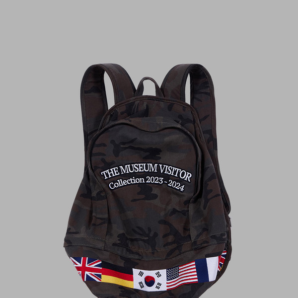 【THE MUSEUM VISITOR】FLAG STITCHED BACKPACK FLAG STITCHED BACKPACK : THE MUSEUM VISITOR