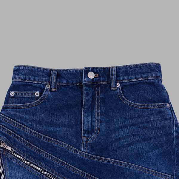 韓国商品/THEMUSEUMVISITOR DIAGONAL ZIPPER WASHED DENIM SKIRT DIAGONAL ZIPPER DETAILED WASHED DENIM SKIRT (WASHED BLUE