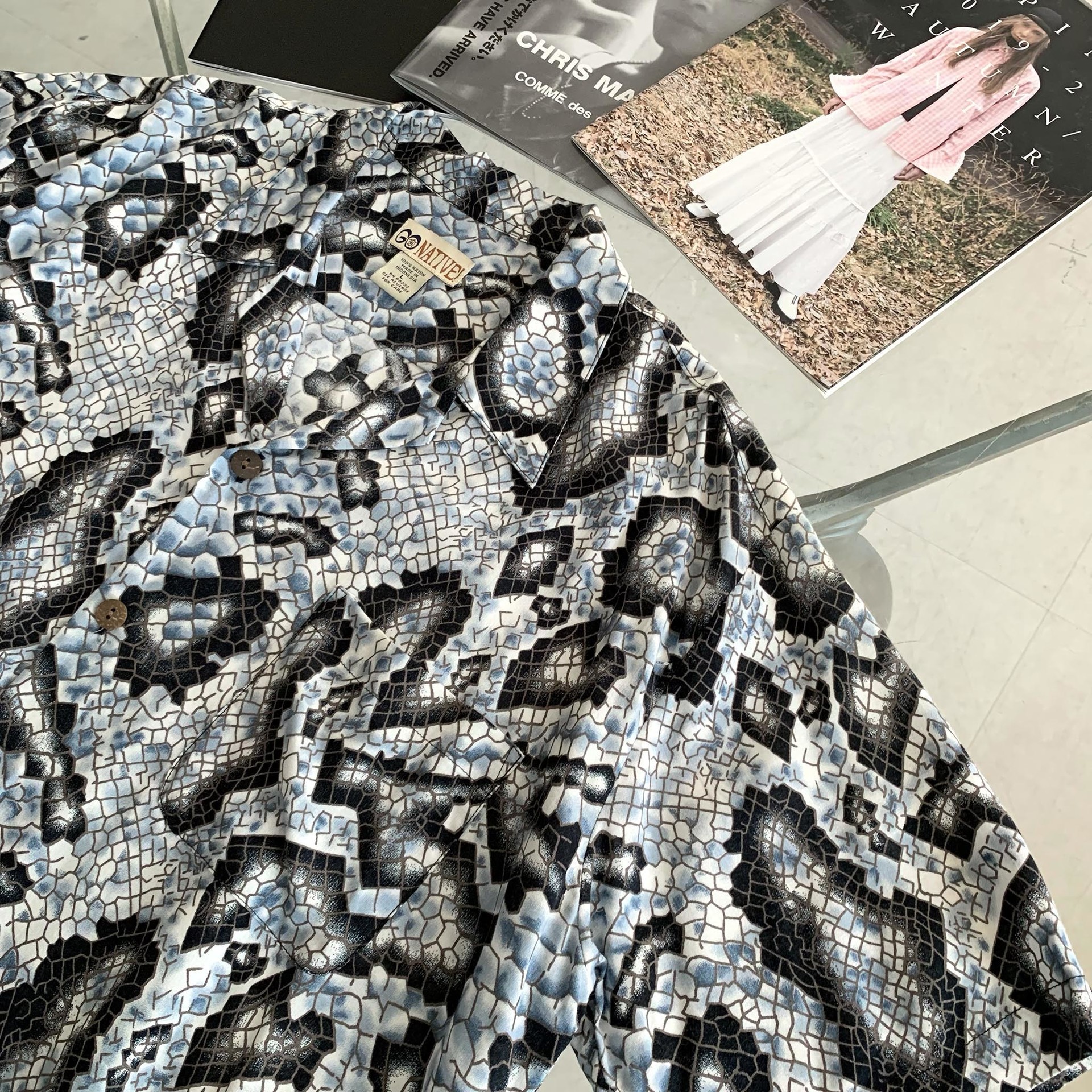 GO NATIVE! python pattern shirt : TAAU