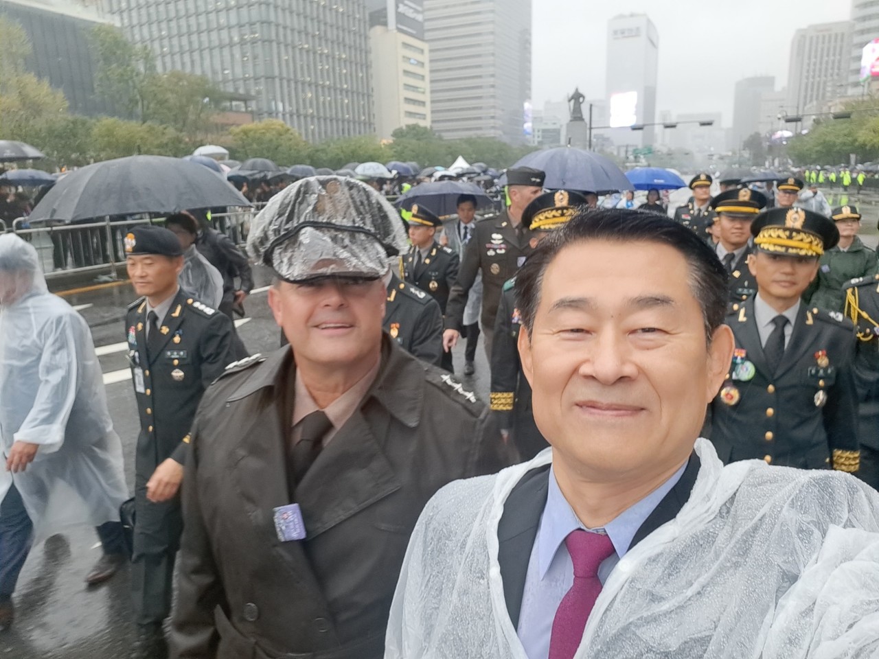 건군 75주년 국군의 날 행사 참석 (9.26, 미8군사령관과 함께)