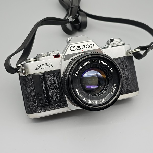 【完動品】CANON AV-1 ＋ FD 50mm F2 Canon AV-1 Camera + FD 50mm F2 Lens, Fully Functional, Used