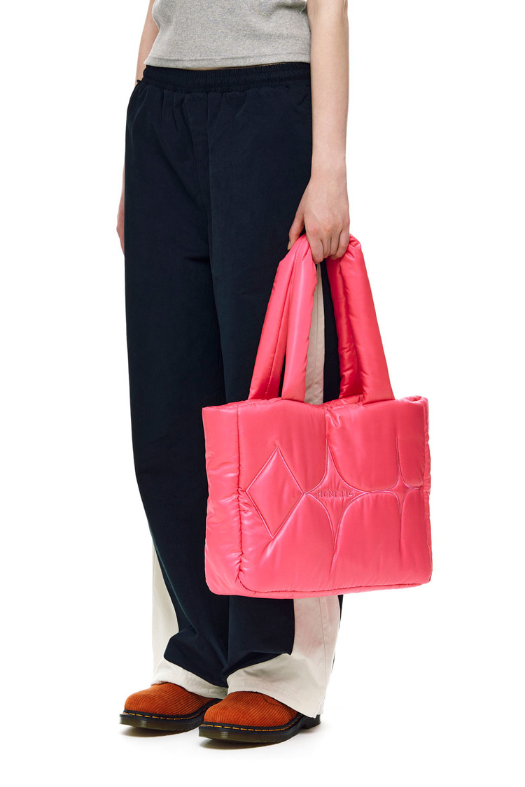 HERETIC★[正規品] 韓国人気 HERETIC PADDING BAG 3COLOR HERETIC☆[正規品] 韓国人気 HERETIC PADDING BAG 3COLOR