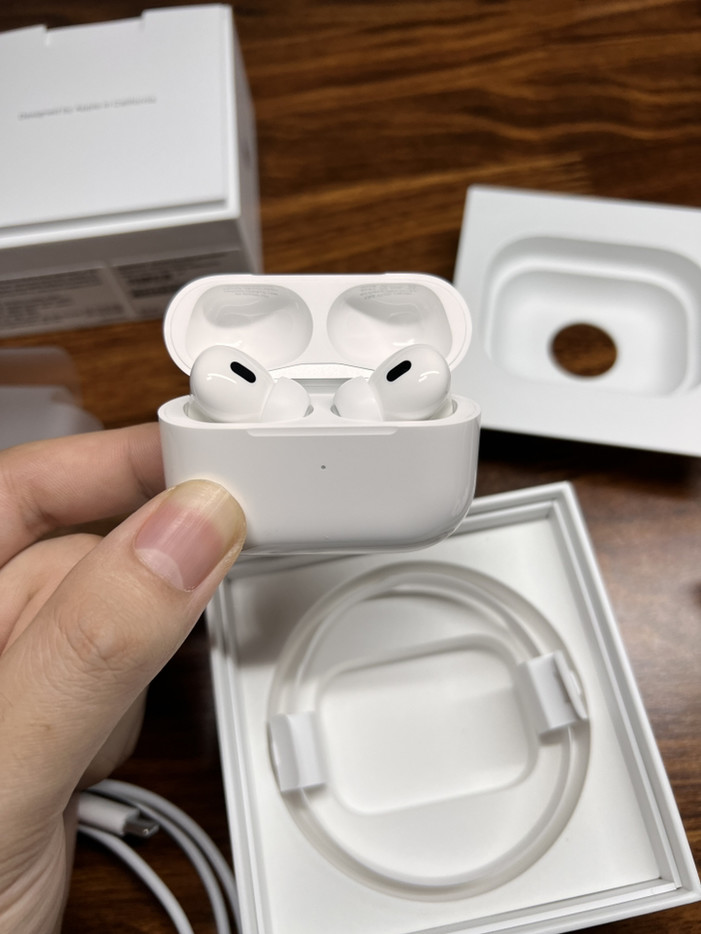 애플 에어팟 프로 2세대(USB-C타입) 정품 새상품 photo review