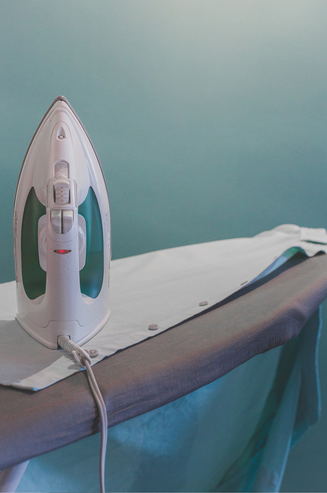 <p style="color : white; font-size:18px; font-weight : bold;">PULPLE</p><p style="color : #eee; font-size:14px;">#d6c4ea</p>