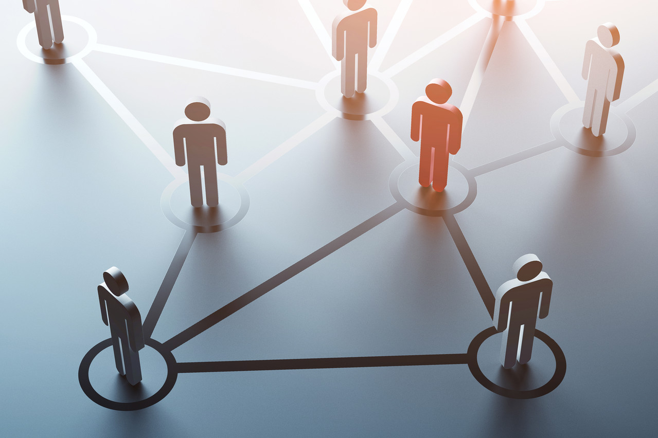 <span style="display:inline-block; font-size:16px;">Social</span><br><strong>사회</strong><br><br><i aria-hidden="true" class="bts bt-circle-arrow-right  vertical-middle" style="color: #fff;font-size: 36px;">&nbsp;</i>