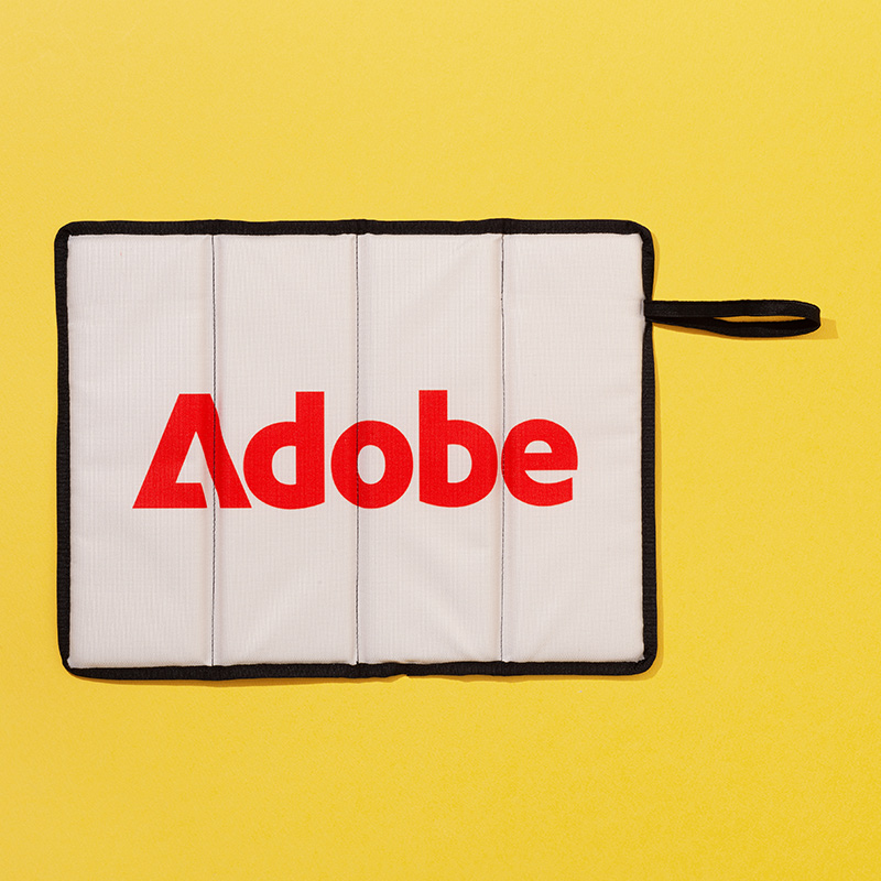 Adobe 하이킹 폴딩방석