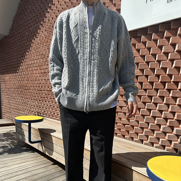꽈배기 폴라 집업 니트