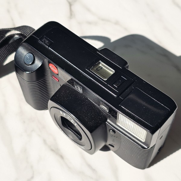 라이카 Leica AF-C1 *BTS 뷔 필름카메라📷 : 루트카메라 필카