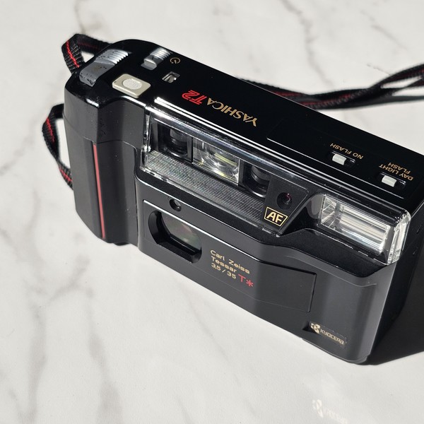 야시카 T2 Yashica T2 교세라 T-D 루트카메라 필카 필름카메라 상점
