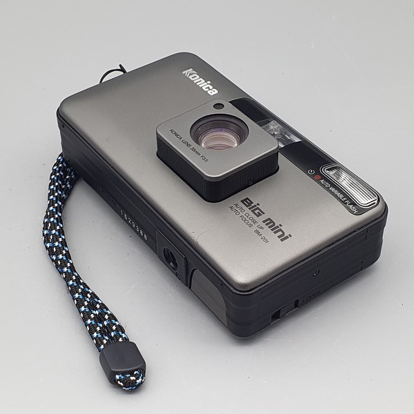 코니카 빅미니 BM-201 Konica Big mini 201 카리나 : 루트카메라 필카