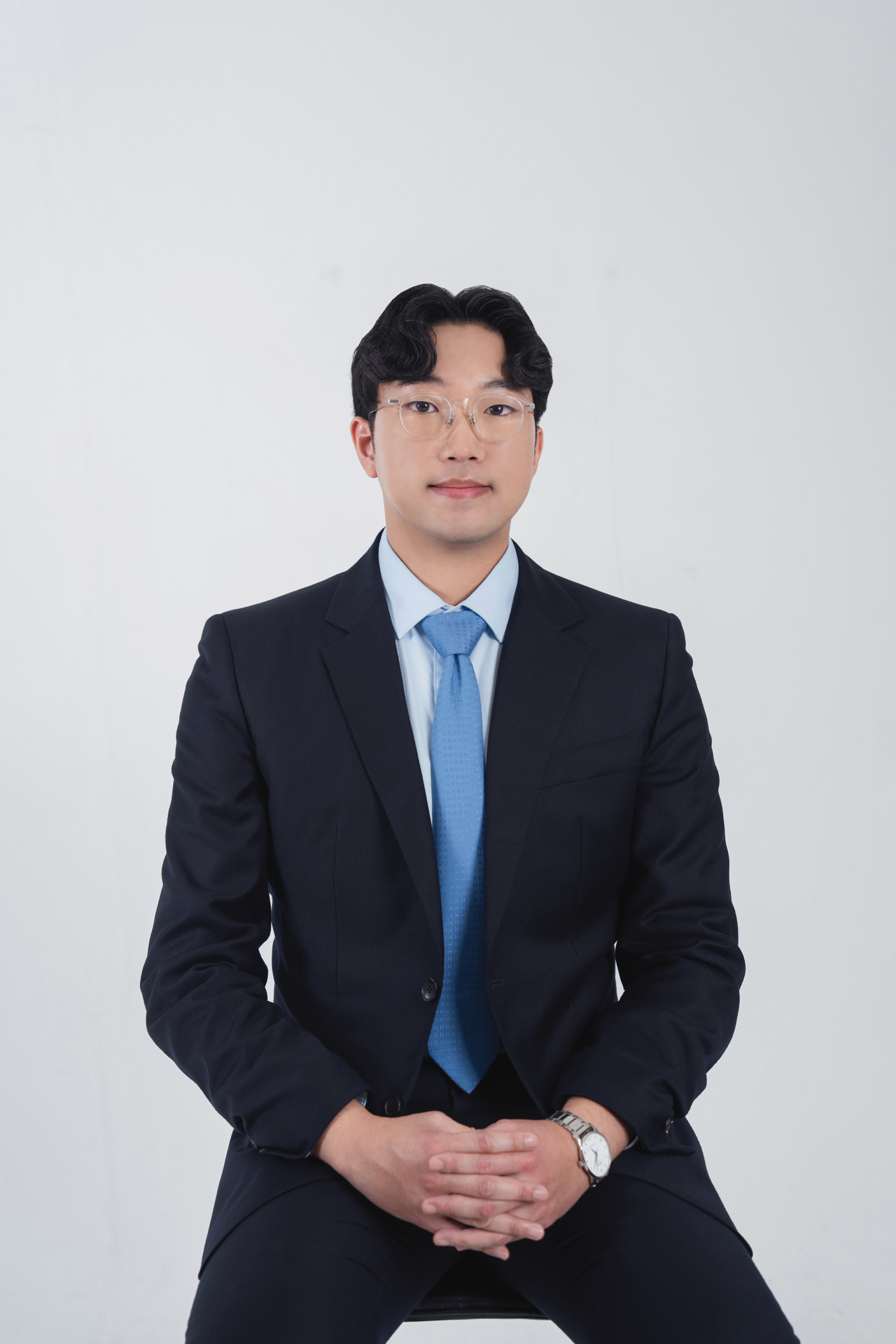 <p style="background-color: rgba(34, 34, 34, 0.15);padding:15px; "><span style="font-size: 30px;color:white;text-align:left;">Yang Seung-woo</span><span style="font-size: 18px;color:rgba(255, 255, 255, 0.75);text-align:left;">  Lawyer</span></span></p>