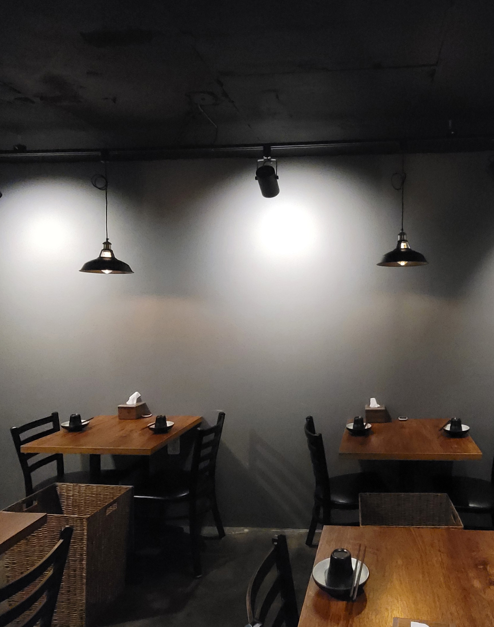 연남동라온,연남동술집,연남동맛집,연남동곱창전골맛있는집,담아인테리어,조명 인테리어 디자인,모던 다이닝펍 인테리어,담아인테리어 시공사례