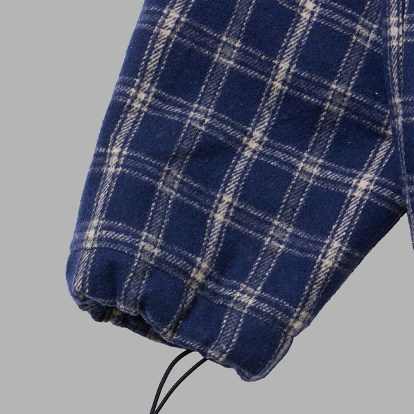 LEATHER ELBOW PATCH CHECK ANORAK (NAVY) : THE MUSEUM VISITOR