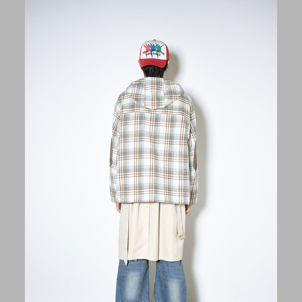 ◆THE MUSEUM VISITOR◆ LEATHER ELBOW PATCH CHECK ANORAK BEIG LEATHER ELBOW PATCH CHECK ANORAK (BEIGE) : THE MUSEUM VISITOR