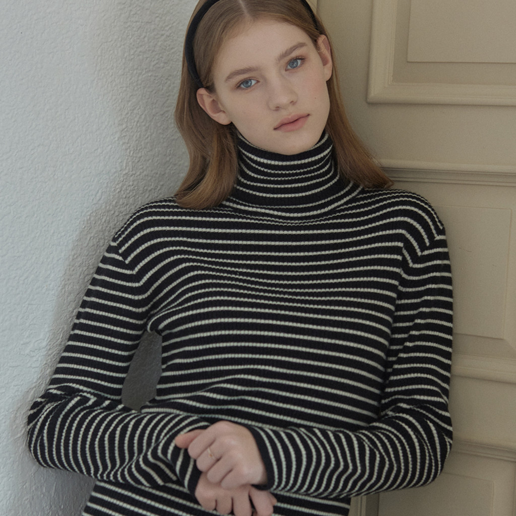 Cashmere Stripe Turtleneck Knit - Black : NONLOCAL