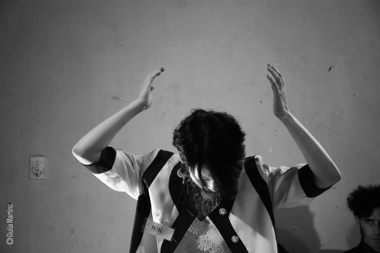 How to go out from here, a theater piece about searching for a way out from the known.