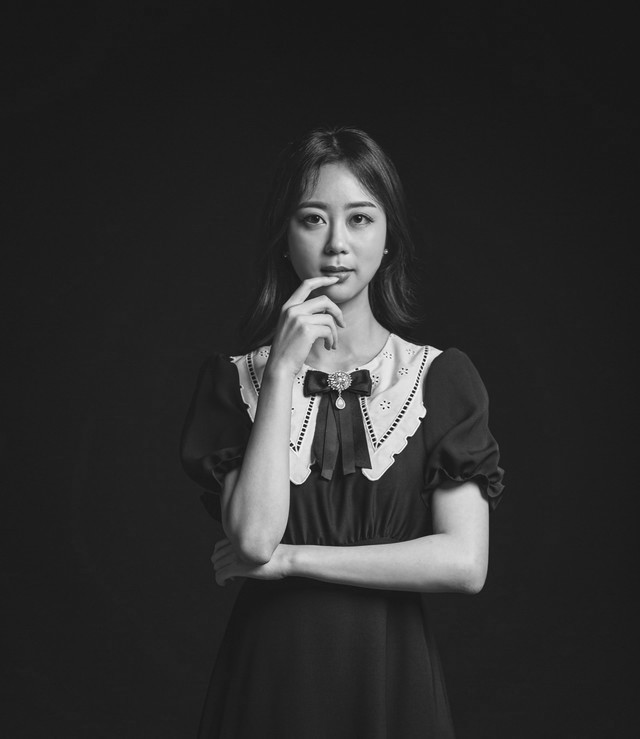 Concept 8 프로필