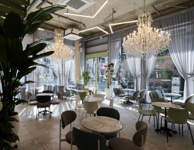 <p style="text-align:left; font-size:16px; margin-top:26px;">강남<br><span style="color:#666;">럭셔리한 분위기의 - 본부케</span></p>