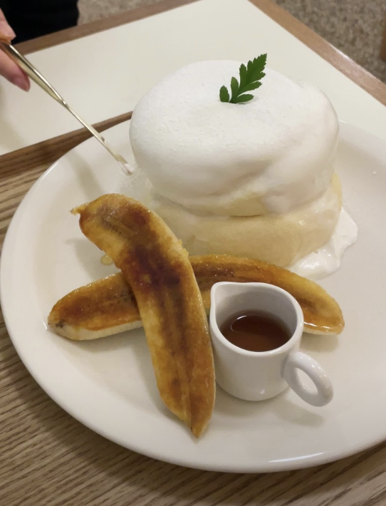 <p style="text-align:left; font-size:16px; margin-top:26px;">강남<br><span style="color:#666;">프리미엄 수플레 팬케이크 & 스페셜 티 전문 카페 - 카페온화</span></p>