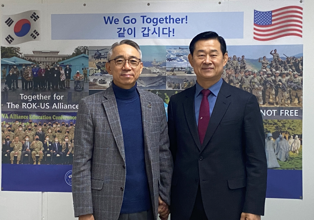 회장업무 인수(1.5, 전임 최병혁 회장,  신임 윤의철 회장)