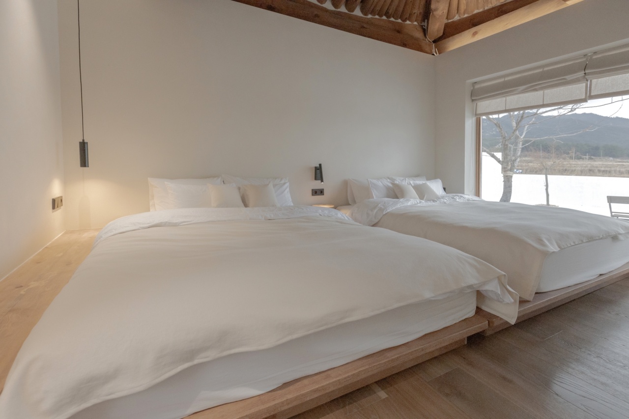 침실(GK사이즈 침대2개)