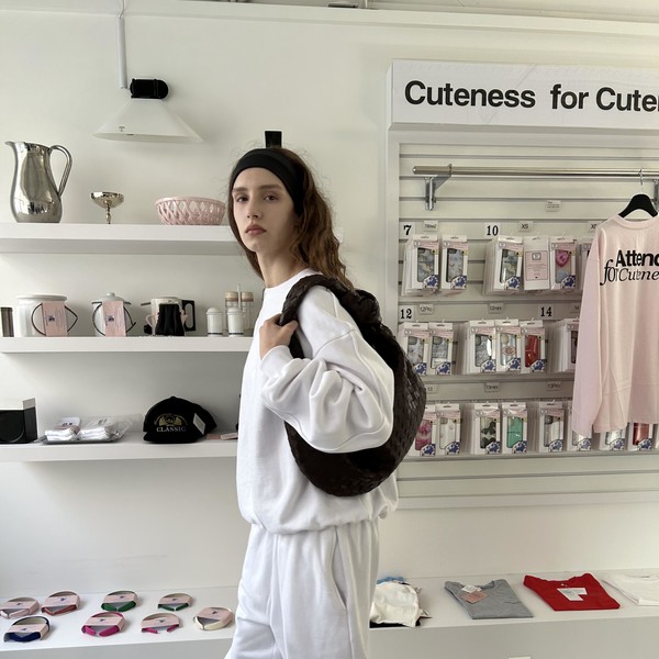 White Basic Sweat *pants : attendsKR