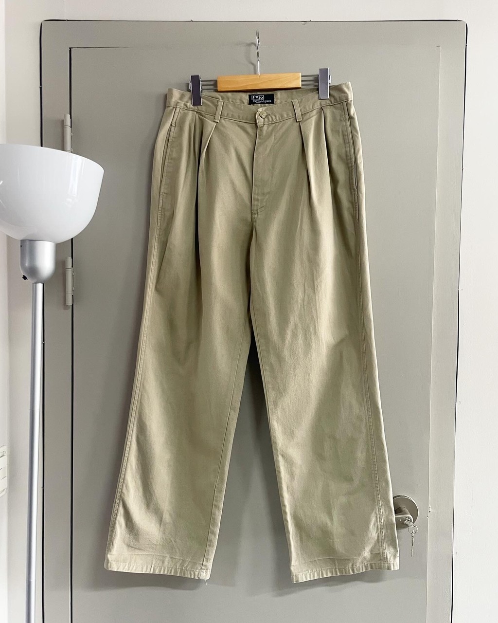 Ralph Lauren POLO by Ralph Lauren Two-pleat Chino Pants for Men, W30 equivalent cotton white type Vintage Second Hand main image 0