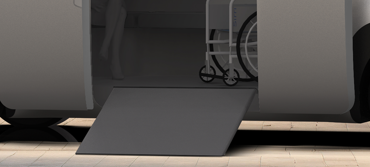 휠체어 램프를 통해 휠체어 뿐만 아니라 유모차, 무거운 짐 등을 쉽게 옮길 수 있습니다.<br>또한 연석 등 높이가 높은 턱에서도 쉽게 승하차가 가능합니다.