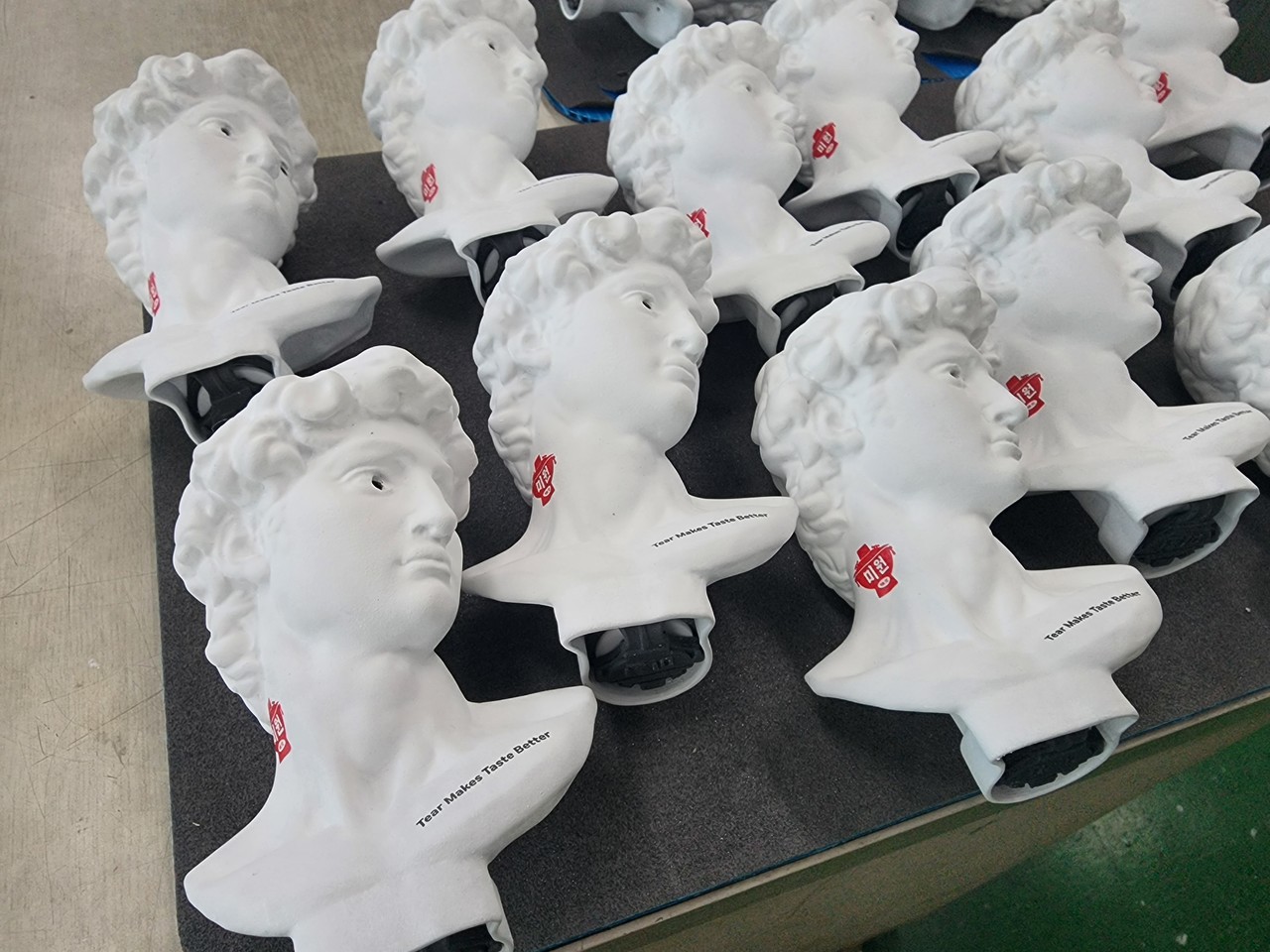 <b>STEP 05<br>제품 제작</b>