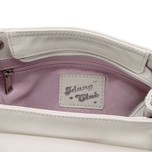 【IDANG CLUB】chain bag Idang Club Heart Chain Bag Pink Idang on Bunjang Global Site.