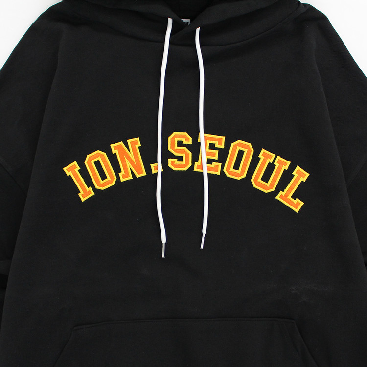 IONSEOUL Smile Signature Embroidery Overfit Hoodie (Black