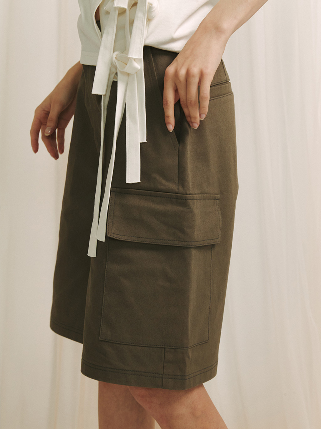 MEENDERI] BIG POCKET SHORTS - BROWN