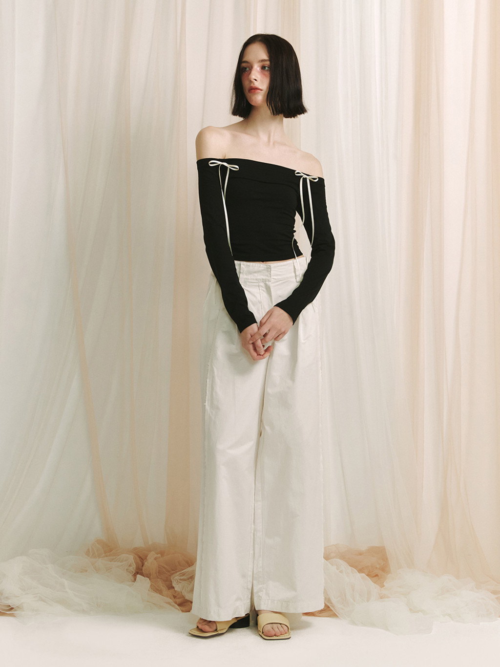★MEENDERI★RIBBON OFF-SHOULDER TOP - BLACK★正規品/直送料込 27349517_57277928_600.jpg