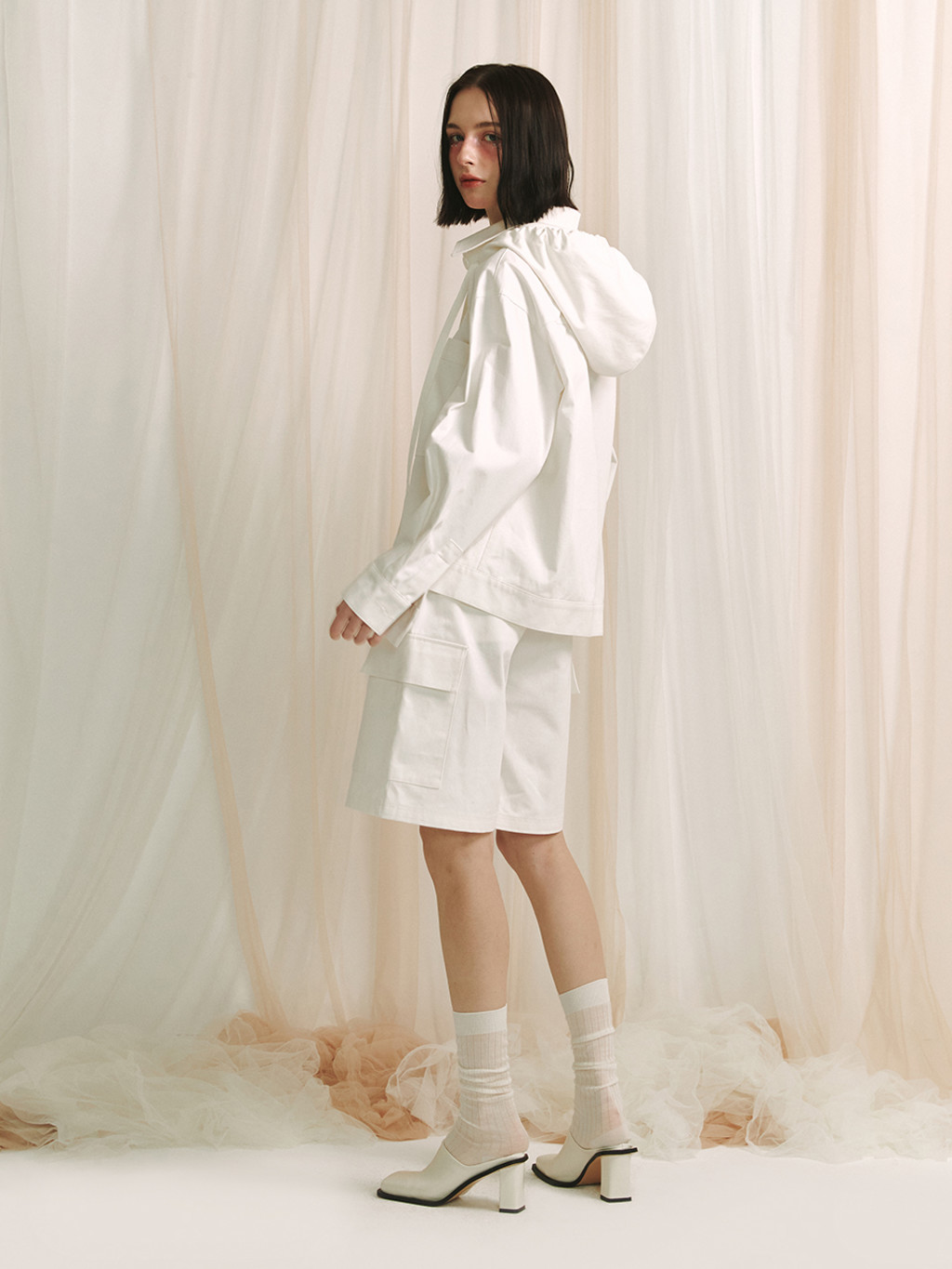 ★MEENDERI★BIG POCKET SHORTS - WHITE★正規品/韓国直送料込 MEENDERI] BIG POCKET SHORTS - WHITE