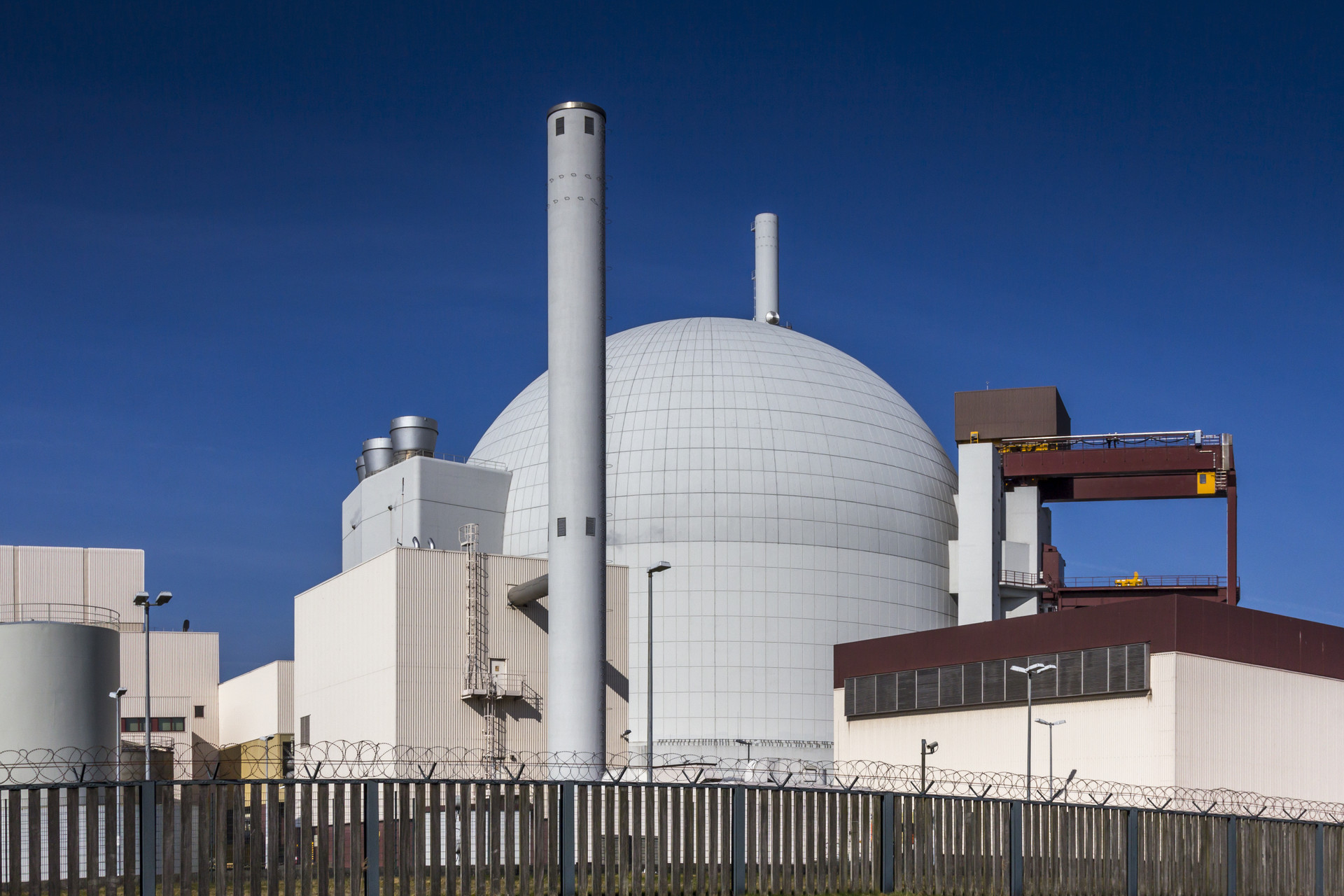 Thermoelectric and nuclear power plants