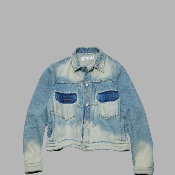 RIPPED OFF POCKET STUD DENIM JACKET (WASHED BLUE) : THE