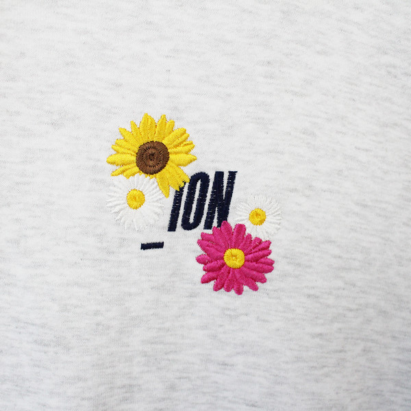 スウェット・トレーナー IONSEOUL Four Flower Printing Sweatshirt IONSEOUL Four Flower Printing Sweatshirt 4IS001 (IONSEOUL