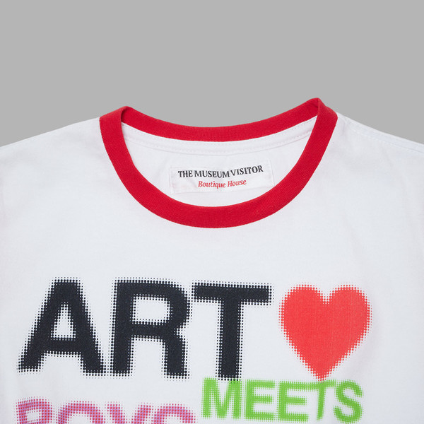 AMBG PRINTED CROP T-SHIRT (WHITE / RED) : THE MUSEUM VISITOR